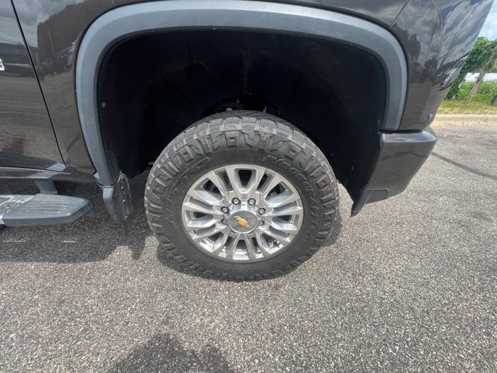2020 chevrolet silverado-2500hd high-country-crew-cab-short-box-4wd with 54725 miles for sale near savage, minnesota e754fc8477d54360aef84394d293eedf.jpeg