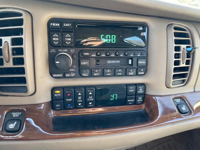 2001 buick park-avenue with 172418 miles for sale near columbus, minnesota e755a4eeee0b4557b8ff762a7985f972.jpeg