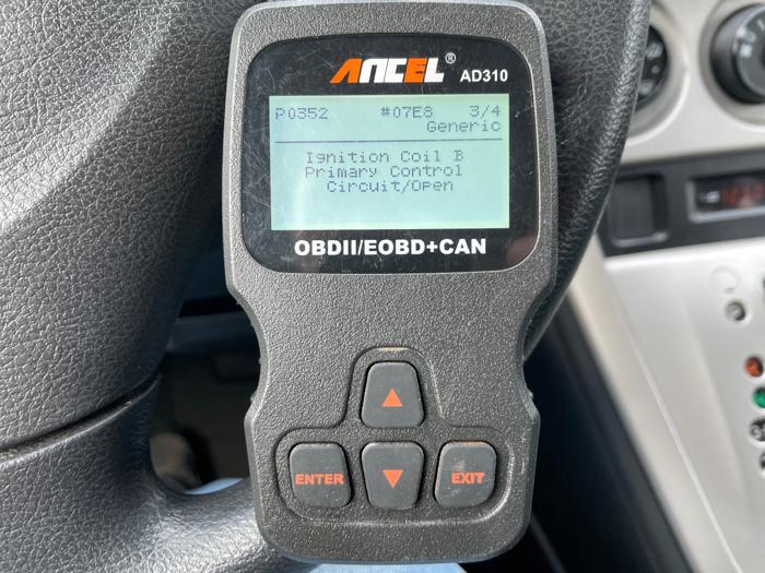 2009 toyota matrix base-4-speed-at with 164150 miles for sale near elk-river, minnesota e758929fb5484fb98fd9c55bc3725f33.jpeg