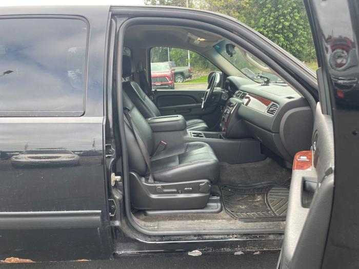 2010 chevrolet avalanche lt-4wd with 181401 miles for sale near white-bear-lake, minnesota e7ab148a8f9b4e69b12eb28a19557823.jpeg