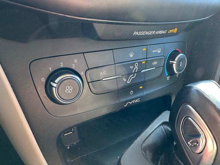 2015 ford focus se-hatch with 188633 miles for sale near elk-river, minnesota e7daa6ad6c9c41da8bb0b3bd65d5e4a4.jpeg