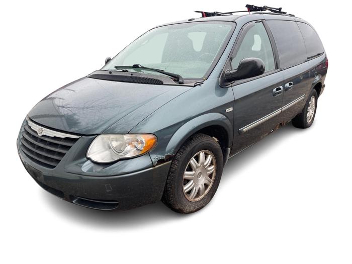 2007 chrysler town-&-country touring with 146493 miles for sale near elk-river, minnesota e7f2e31b1c534a948a65fda00b07189b.jpg