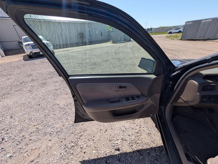2000 toyota camry ce with 200577 miles for sale near elk-river, minnesota e7fc3d9c8135443aab2e6fb780920f0d.jpg