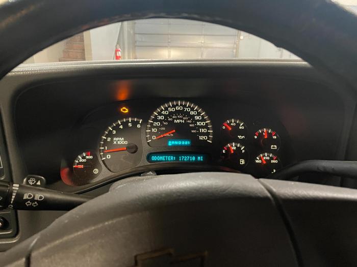 2005 chevrolet silverado-2500hd work-truck with 172710 miles for sale near elk-river, minnesota e7fd41856f864de3a48b50523c01eeec.jpg