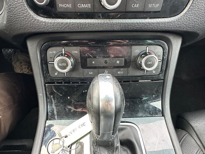 2014 volkswagen touareg vr6-lux with 142869 miles for sale near burnsville, minnesota e8009f4da08c412cb85624e401943336.jpeg