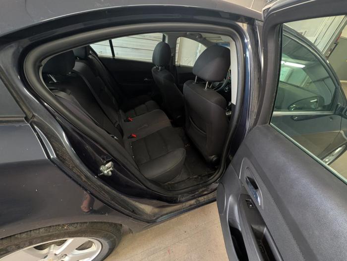 2015 chevrolet cruze 1lt-auto with 137854 miles for sale near elk-river, minnesota e800d2278fa84c83aecce8bc1c7fb839.jpg