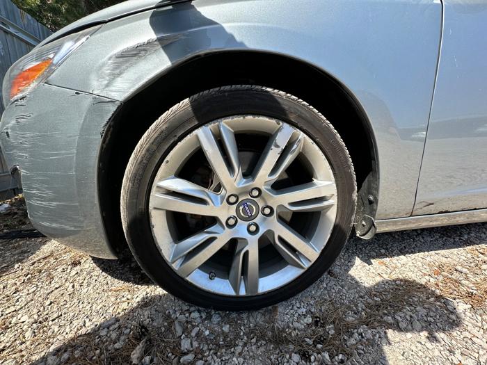 2012 volvo s60 t6-awd with 102795 miles for sale near elk-river, minnesota e828c6900f5749318d80f4f83dada93e.jpeg