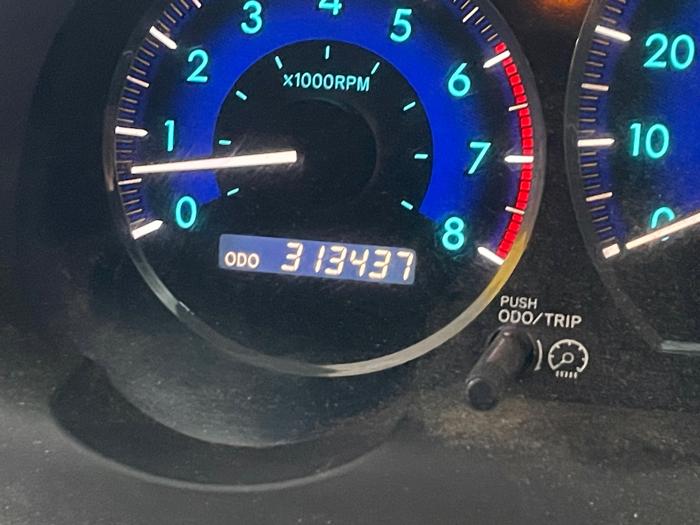 2006 toyota sienna le-7-passenger with 313437 miles for sale near elk-river, minnesota e84718e212574e9b92949ba489ee93bc.jpeg