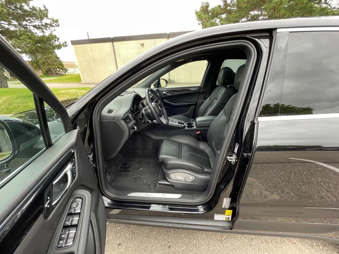 2015 porsche macan s with 61191 miles for sale near eden-prairie, minnesota e84ae1be501e43379cf4b7216d633416.jpeg