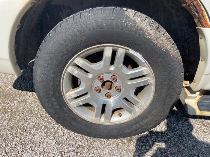 2004 mercury mountaineer convenience-1 with 231936 miles for sale near elk-river, minnesota e855ddc412af4138914cb3375e315550.jpeg