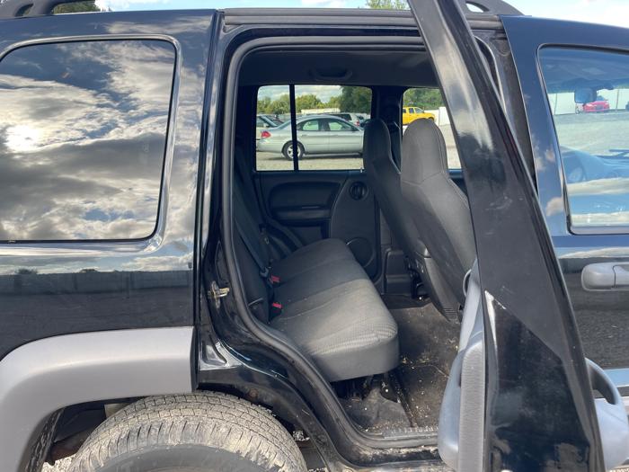 2004 jeep liberty sport-4wd with 132667 miles for sale near elk-river, minnesota e86e41d187804102a2e6f104fd49ab05.jpeg