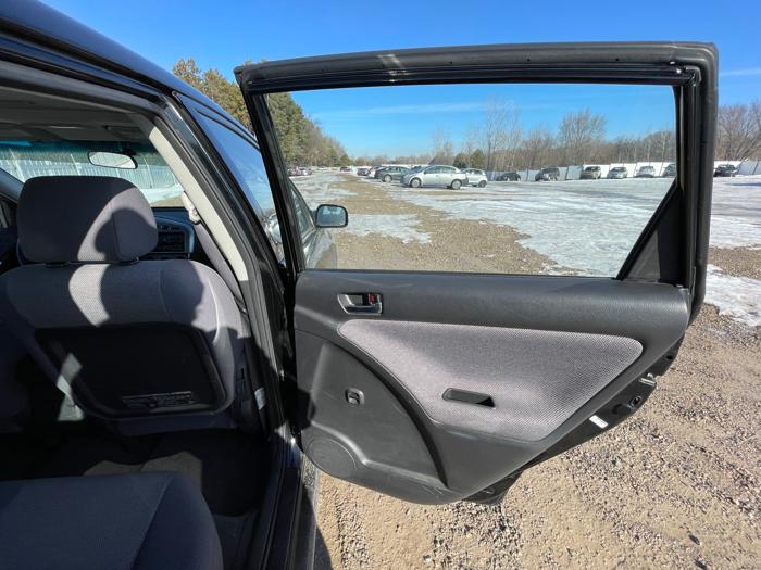 2004 toyota matrix 2wd with 273967 miles for sale near elk-river, minnesota e87593e72ac042a39fee9280d662a448.jpeg