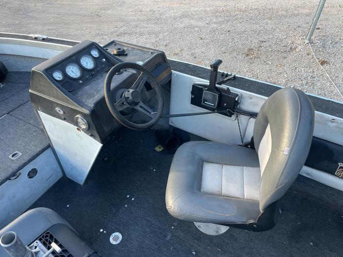 1992 alumacraft- competito- for sale near elk-river, minnesota e89e64c3879148f68be4ac5e723415bf.jpg