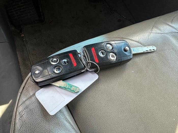 2009 acura mdx tech-package with 163482 miles for sale near elk-river, minnesota e8a7c5631726453099e7b39c283328a9.jpeg