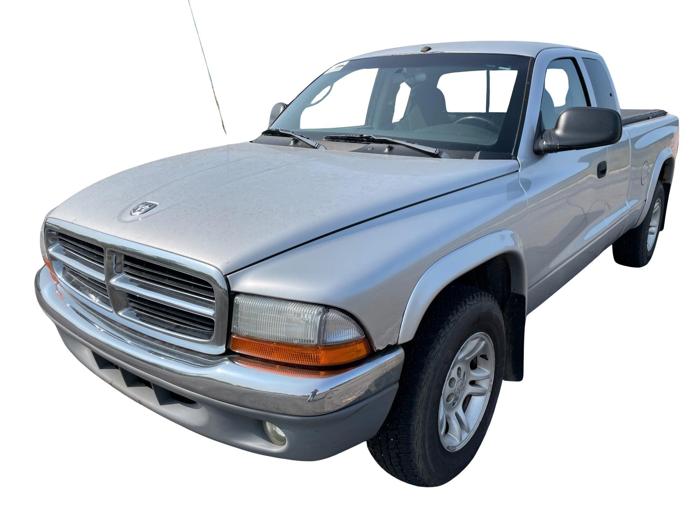 2003 dodge dakota slt-club-cab-2wd with 247421 miles for sale near elk-river, minnesota e8bac697ca8c4791ad0990af2939a594.jpg