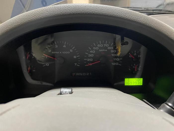 2005 ford f-150 styleside with 169393 miles for sale near elk-river, minnesota e9583c962e6548d1bacc74f08b1471ab.jpg