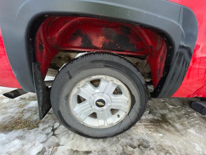 2012 chevrolet silverado-1500 lt-crew-cab-4wd with 175403 miles for sale near rochester, minnesota e95dd24ee7184b9c896df3fdd1266eef.jpeg