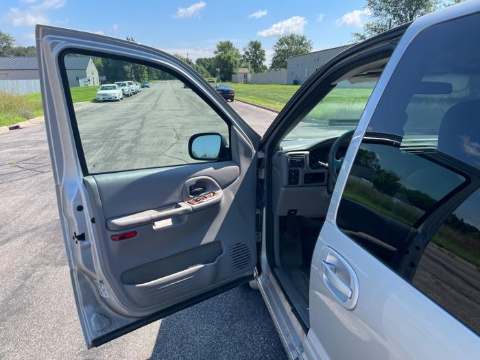 2003 oldsmobile silhouette premiere with 152517 miles for sale near elk-river, minnesota e960744e51b243febe09e066870efa06.jpeg
