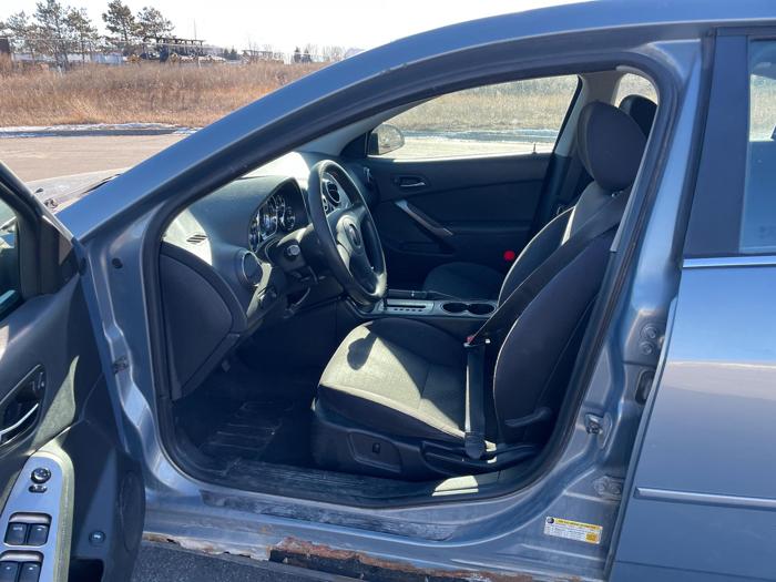 2007 pontiac g6 se with 208667 miles for sale near elk-river, minnesota e99fdaa5e25b40048a16a039bf71301f.jpg