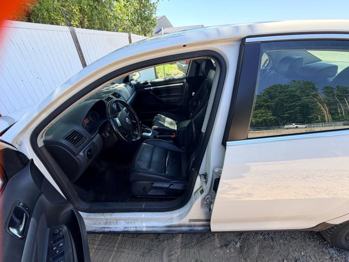 2009 volkswagen jetta se with 263900 miles for sale near elk-river, minnesota e9b41aa7141744d9a408f36f3abb1de1.jpeg