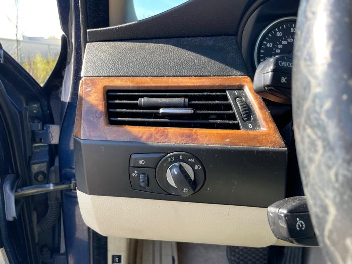 2008 bmw 5-series 528xi with 198093 miles for sale near lake-elmo, minnesota e9b9a10e74ba439daf0aa98db8ef667d.jpeg