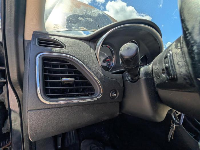 2011 chrysler 200 with 160270 miles for sale near elk-river, minnesota e9f6c43dd4a64d15b9ea5c50639e78d0.jpg