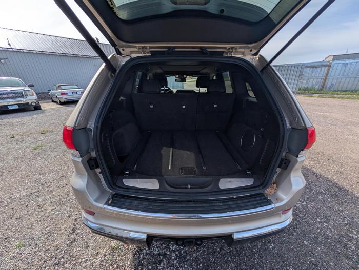 2014 jeep grand-cherokee summit-4wd with 200569 miles for sale near elk-river, minnesota ea05ff8f220c496cba6de8b970c60d0a.jpg
