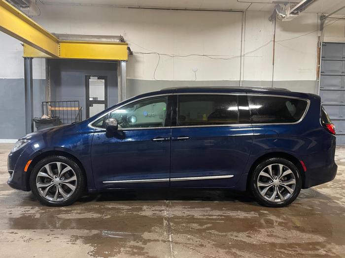 2017 chrysler pacifica limited with 117154 miles for sale near elk-river, minnesota ea09d9d6125a45d1a0404f0959ba3353.jpg