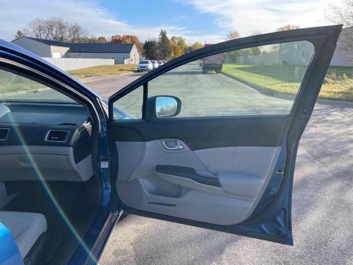 2014 honda civic lx-sedan-cvt with 139952 miles for sale near elk-river, minnesota ea2a7e7100a84320a6091b622a0c53bf.jpeg