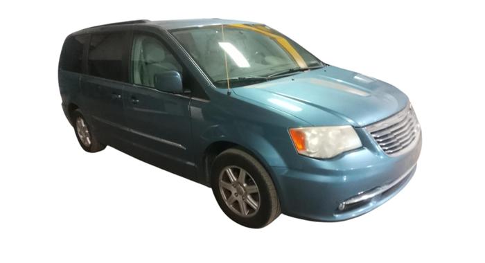 2011 chrysler town-&amp;-country touring with 139586 miles for sale near elk-river, minnesota ea4634b7095d4a47971225f75388af1c.jpg