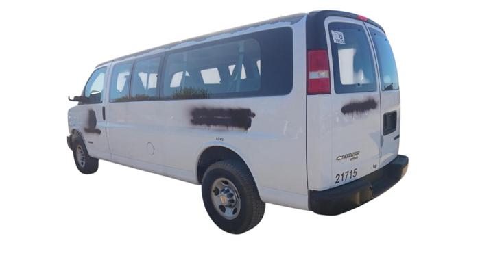 2005 chevrolet express 3500-extended with 81212 miles for sale near elk-river, minnesota ea6be6d461ee499191e98be1a0fc45b3.jpg