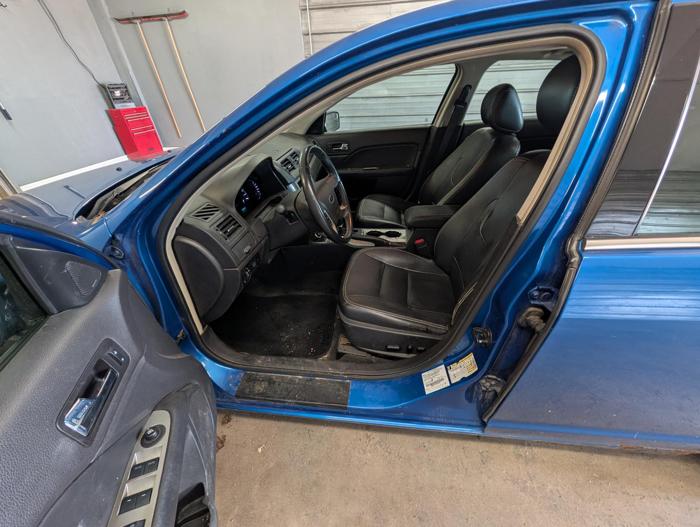 2011 ford fusion v6-sel with 203300 miles for sale near elk-river, minnesota ea791b14f1a04ff7a29f8f0247b03cb8.jpg