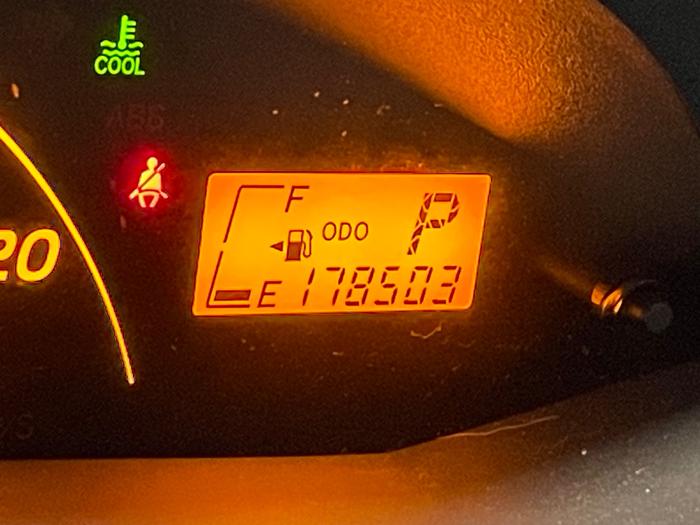 2009 toyota yaris liftback-s-5-door-at with 178503 miles for sale near elk-river, minnesota eaa112bbf2c6494ea4192b8bf00f1b02.jpeg