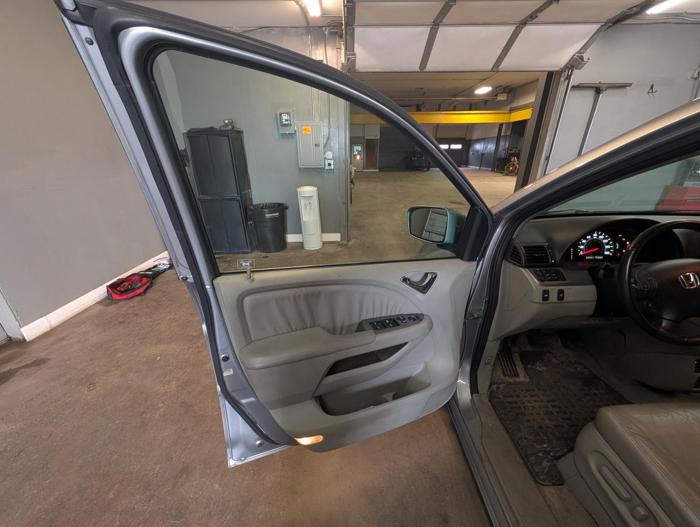 2009 honda odyssey ex-l with 232507 miles for sale near elk-river, minnesota eaa193245b28461cb7647c6a76e485bc.jpg