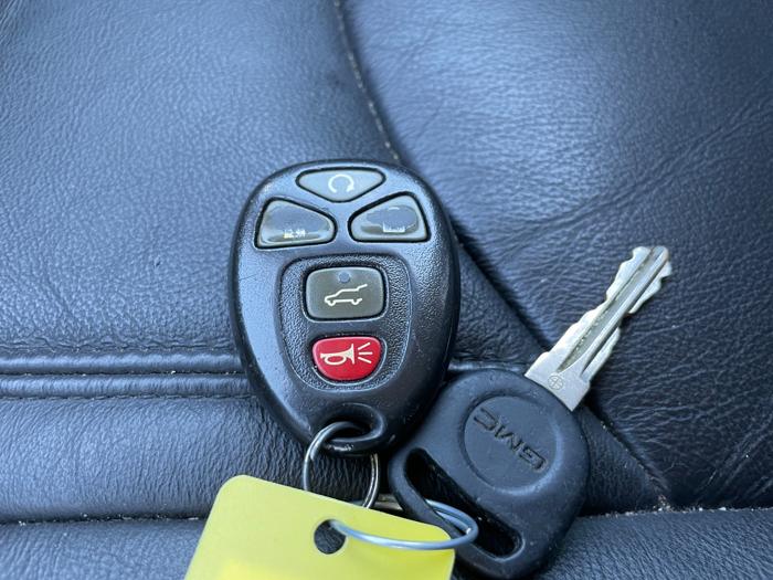 2011 gmc acadia slt-1-awd with 194890 miles for sale near coon-rapids, minnesota eaa2c5685db244869b51af220718c4ae.jpeg