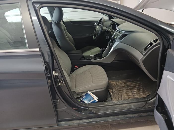 2011 hyundai sonata gls-auto with 219831 miles for sale near elk-river, minnesota eadf13fc7fc34e8e82255fe5a262781f.jpg