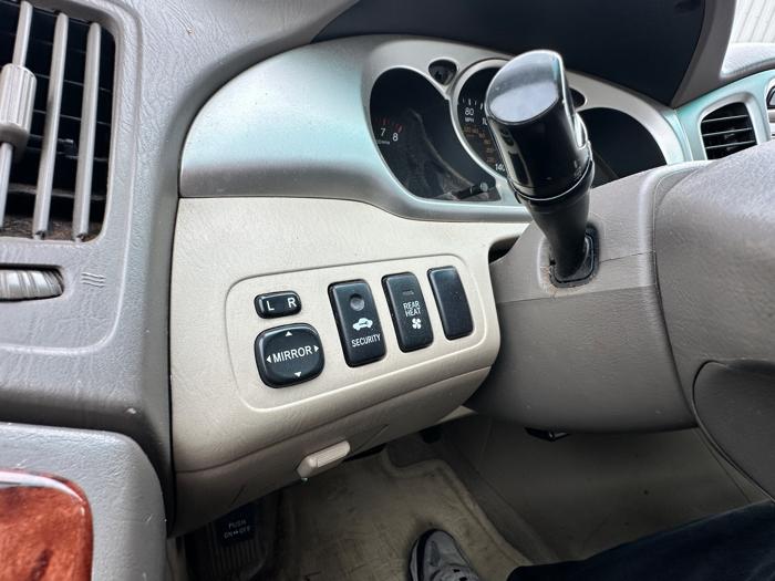 2006 toyota highlander limited with 238938 miles for sale near elk-river, minnesota eae2735575024872a980b435041d0511.jpeg