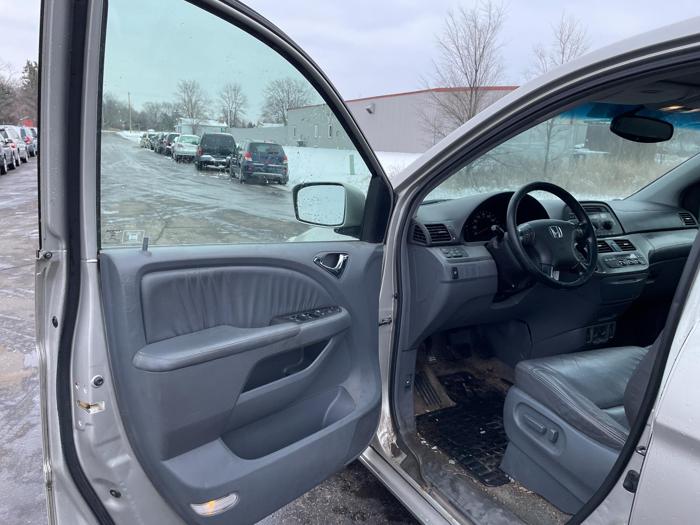 2006 honda odyssey ex-(with-leather) with 173298 miles for sale near elk-river, minnesota eb05de6b1884426fbf4d5e9e86fd6b6b.jpg