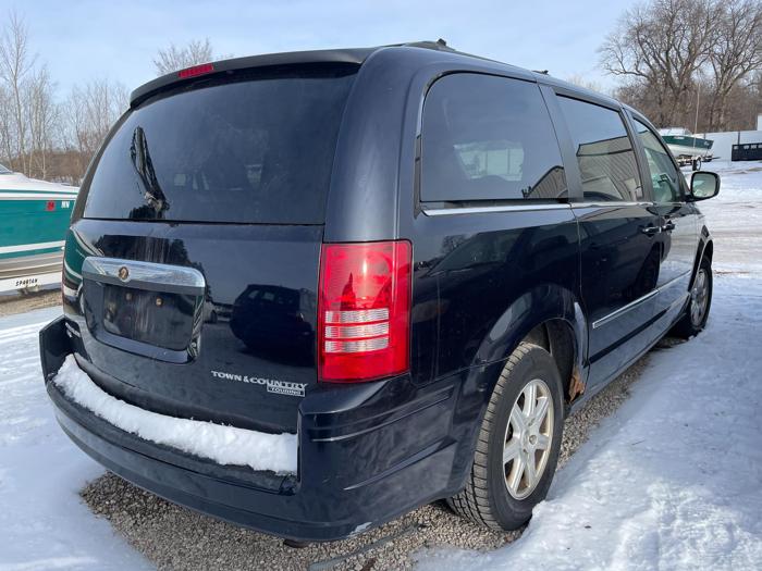 2010 chrysler town-and-country with 188772 miles for sale near elk-river, minnesota eb166eac5c7248e09237b30fc0776ec0.jpg