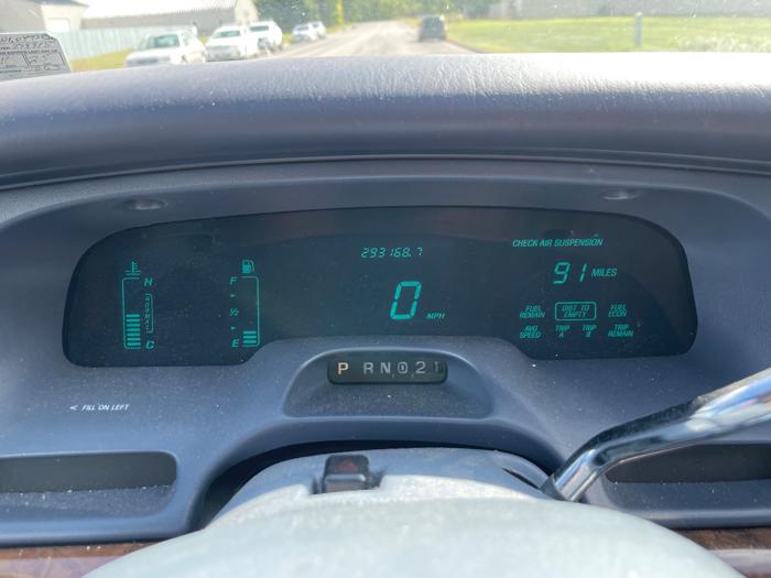 1997 lincoln town-car executive with 293168 miles for sale near elk-river, minnesota eb291a6baa35443d98f4474a2ebc87eb.jpeg