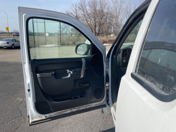 2013 chevrolet silverado-1500 lt-ext.-cab-long-box-4wd with 285563 miles for sale near shakopee, minnesota eb313742e052466b95c88b5ec5ffb8de.jpeg