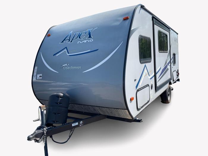 2018 FOREST RIVER Coachmen Apex