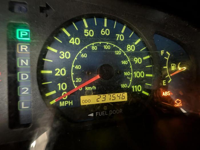 2001 toyota sienna le with 237546 miles for sale near elk-river, minnesota eb7eed873a8a4e828707c3903bcfb045.jpg