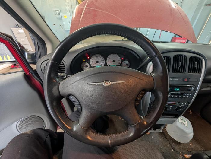 2006 chrysler town-&-country touring with 162857 miles for sale near elk-river, minnesota eb806481688242c4889ad3bd49c61194.jpg