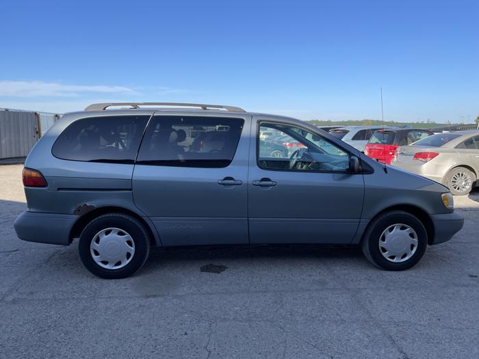 2000 toyota sienna le with 228134 miles for sale near elk-river, minnesota eb84cd1a0b9c4d378b04778af08453f6.jpg