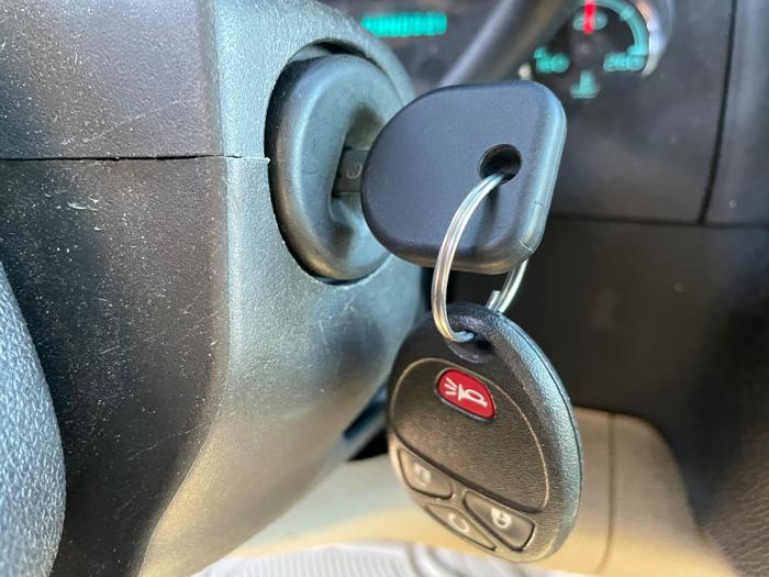 2008 chevrolet silverado-1500 work-truck-ext.-cab-std.-box-4wd with 182696 miles for sale near forest-lake, minnesota eb8639fcd6854ef7a36019e305878899.jpeg