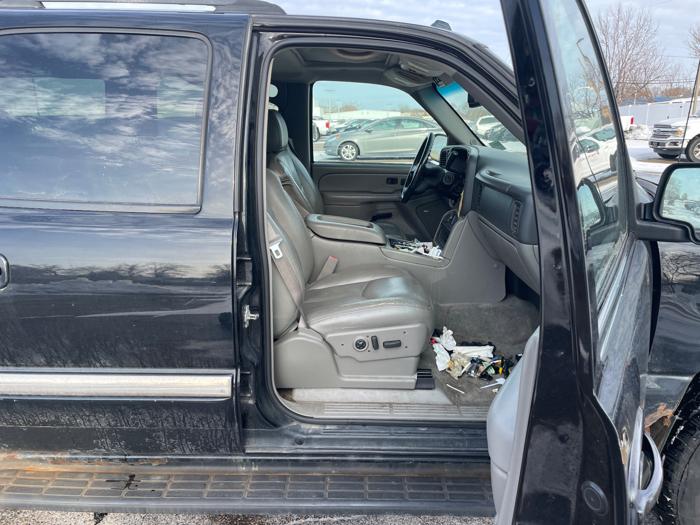 2004 gmc yukon-xl 1500-4wd with 247582 miles for sale near fridley, minnesota ec1892b45fe84040b27818d0f3850b84.jpeg