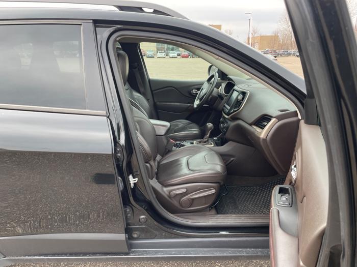 2014 jeep cherokee trailhawk-4wd with 131135 miles for sale near coon-rapids, minnesota ec1f7d9555ab43879ff0714fb9a8b7fc.jpeg