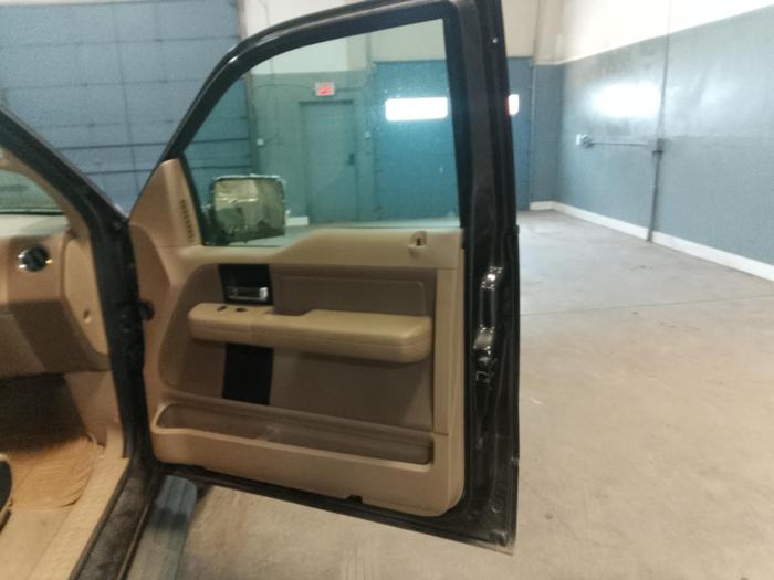2006 ford f-150 lariat-supercab-5.5-ft-4wd with 220132 miles for sale near elk-river, minnesota ec3da64332a94afdbd92337f5bb5470c.jpg