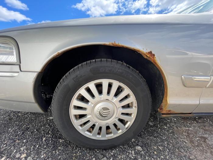 2007 mercury grand-marquis ls-premium with 176182 miles for sale near elk-river, minnesota ec758b0ae34244f495df363fc712f83b.jpeg